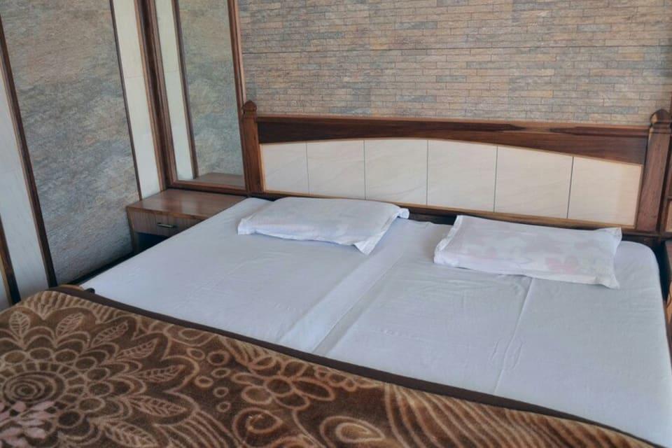 Japanese-Style Superior Room